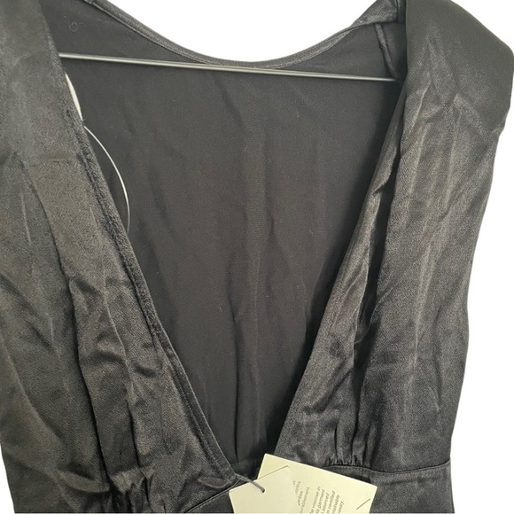 New!‎ ba&sh Norma V-Back Mini Satin Dress - Picture 11 of 12